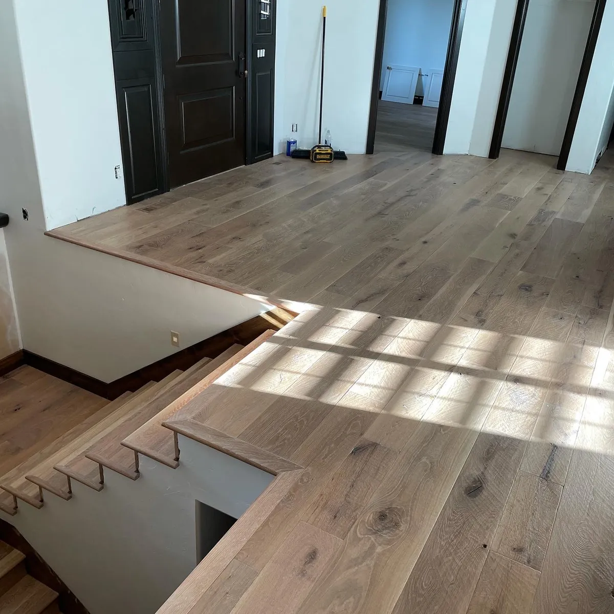 Classic entryway with hardwood floors, Murray, UT