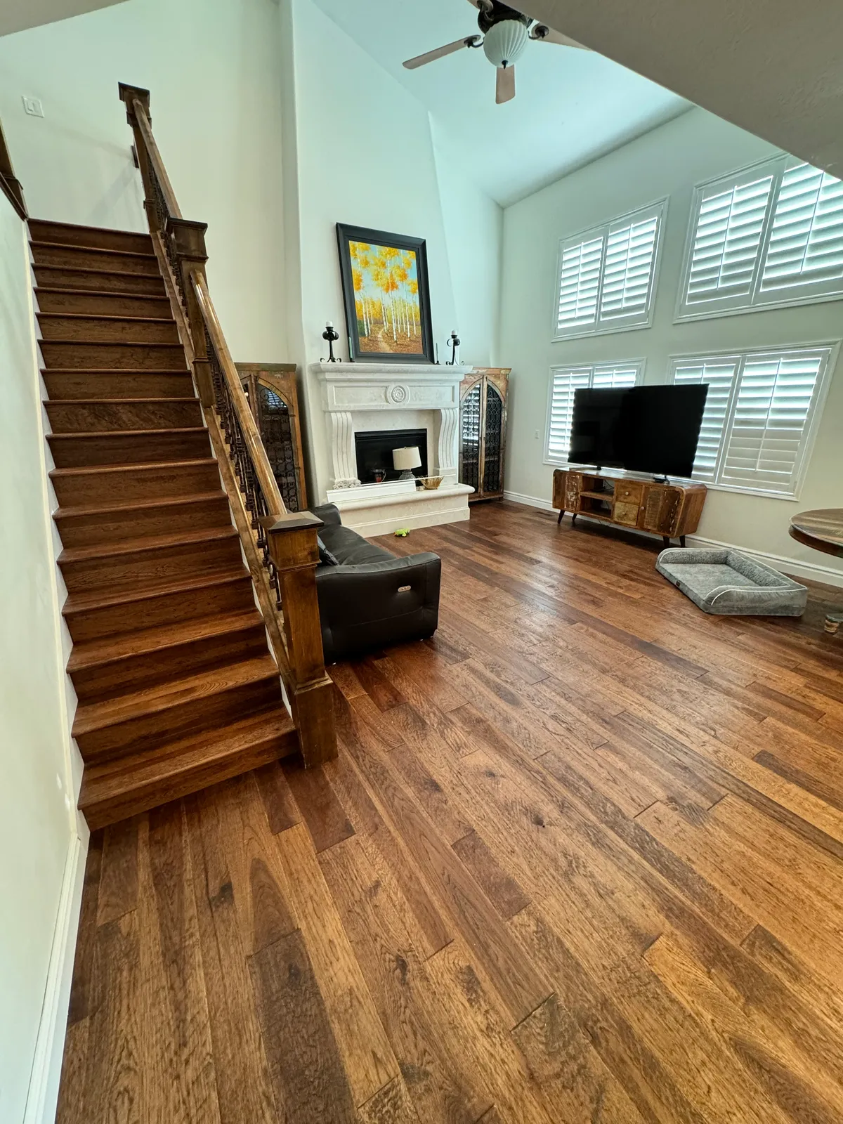 Classic living room with hardwood floors, South Jordan, UT